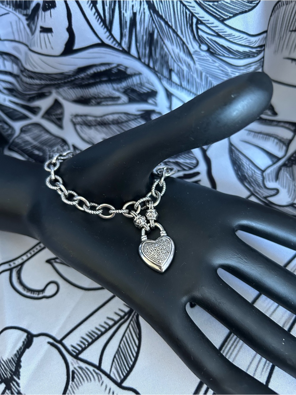 Sterling Silver Vintage Pave Diamond Heart Charm Link Bracelet - Women Jewelry